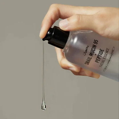 Jumiso - Snail Mucin 95 + Peptide Facial Essence - 140ml | Esencia Facial Reparadora y Reafirmante